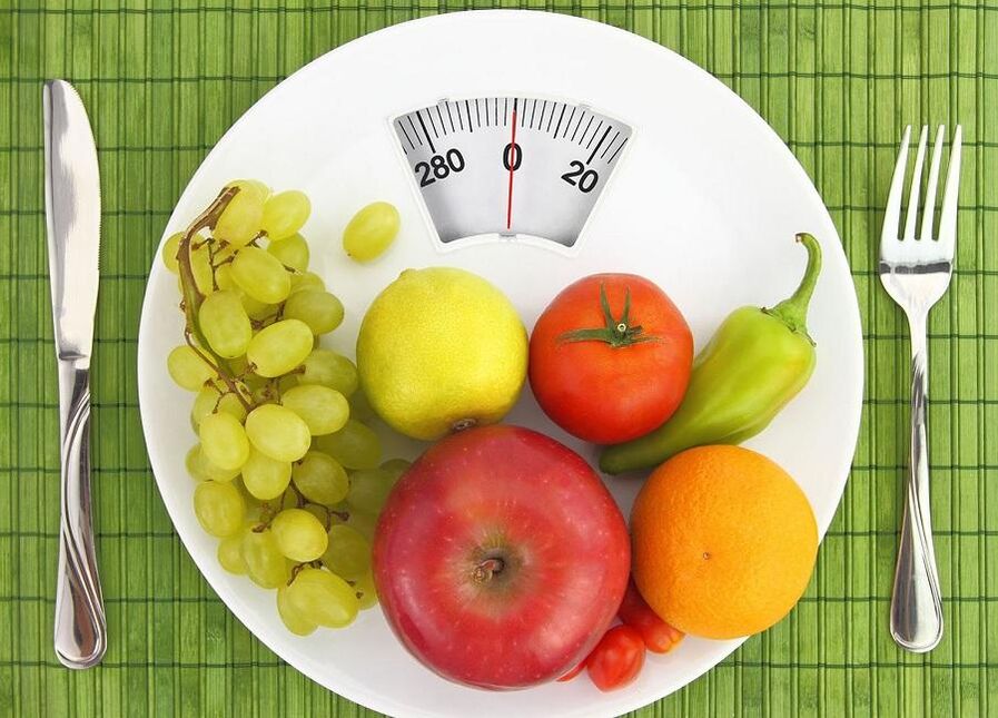 Frutta e verdura su scale